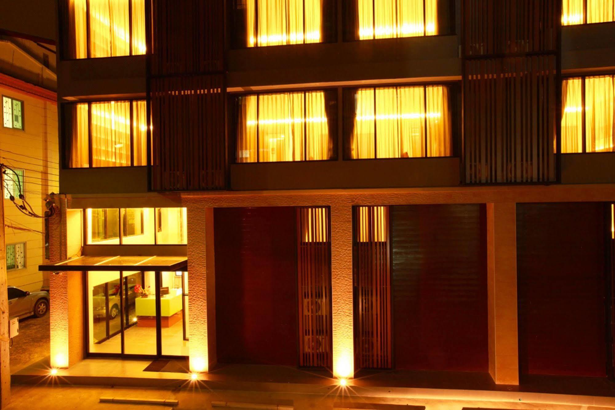 The Bangkok Major Suite Экстерьер фото